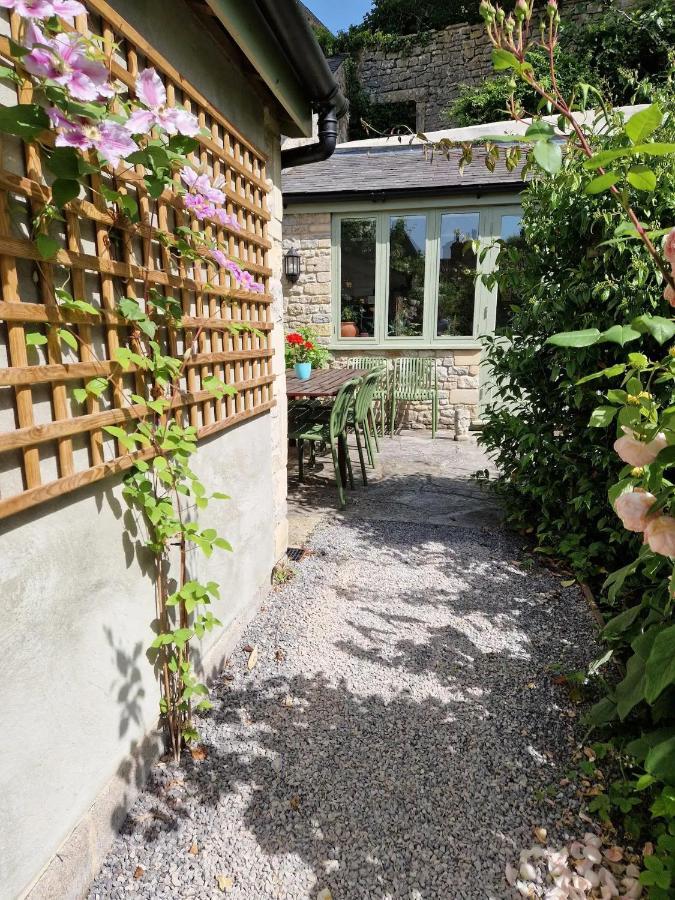 Lovely Property In The Heart Of Somerset, Sleeps 9 Shepton Mallet Exterior photo